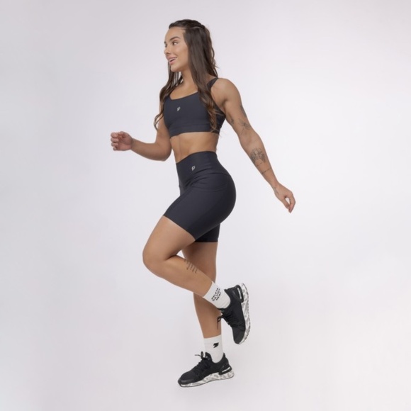 Black Workout Set – Size G - Picture 1 of 3